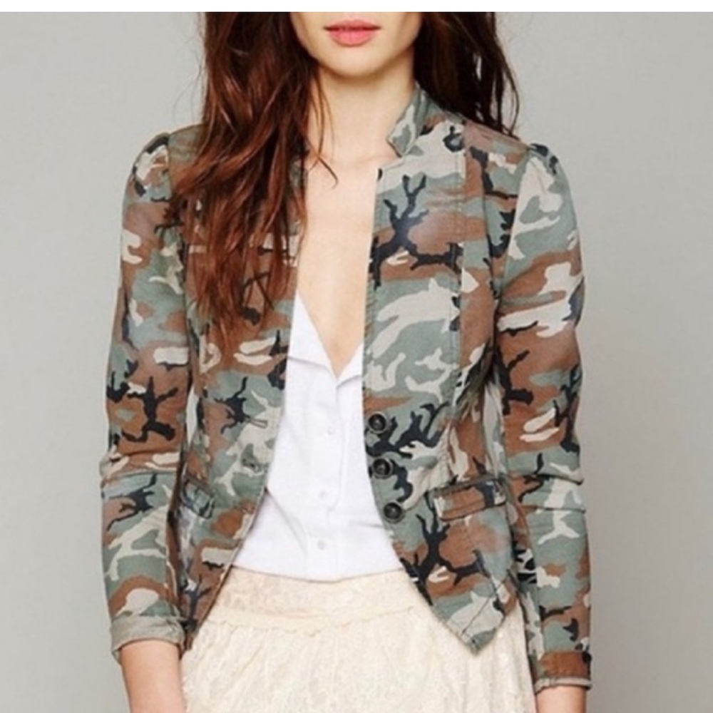 Free People camo blazer
